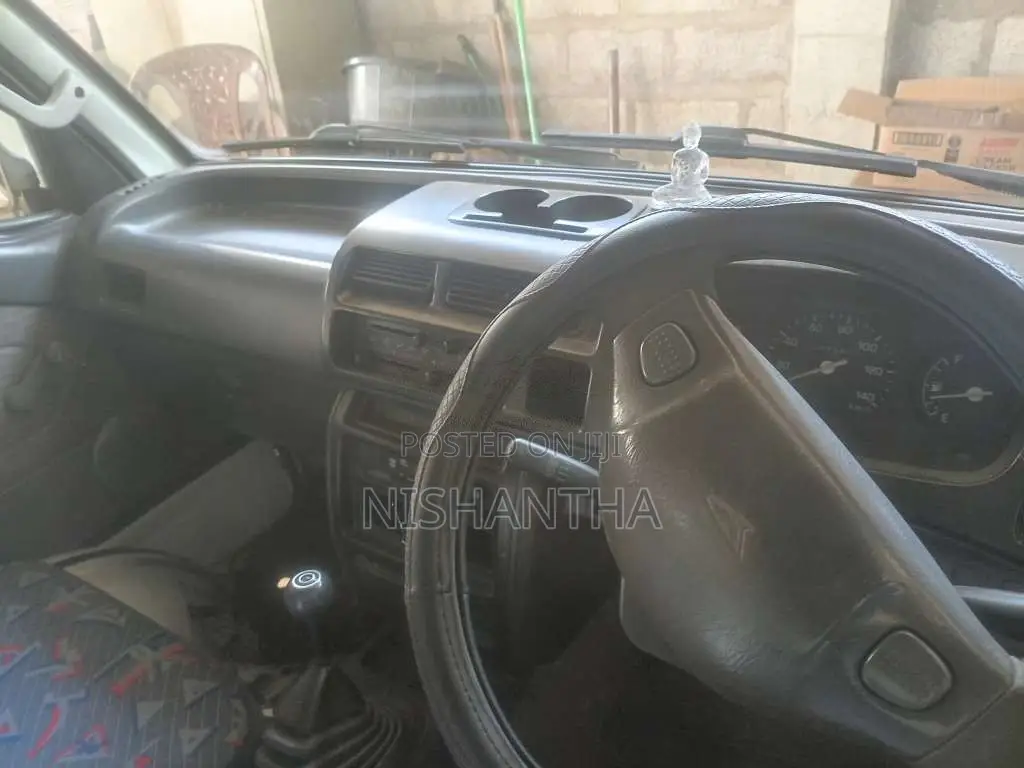 Daihatsu Hijet 2001 Lorry (Used)