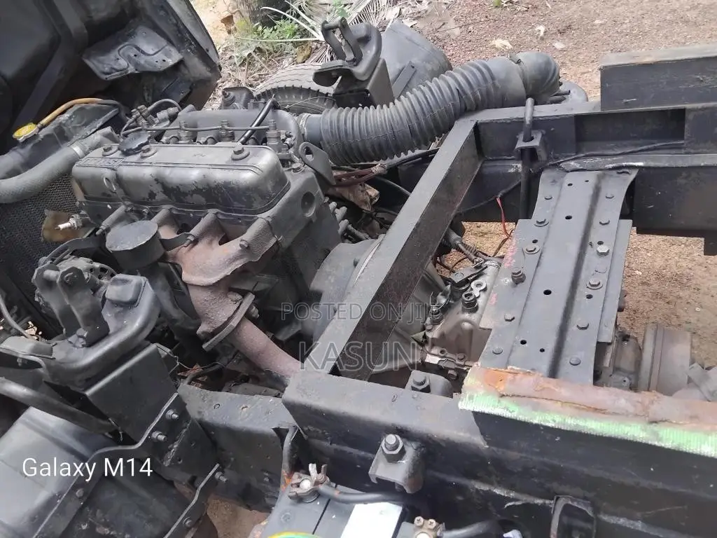 Isuzu ELF 1991 Lorry (Used)