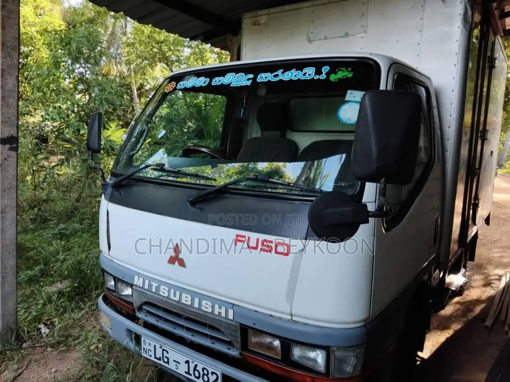 Mitsubishi Canter 2009 Lorry (Used)