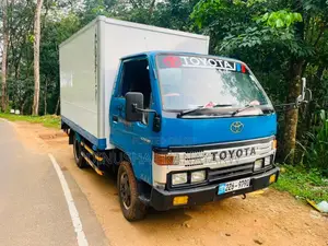 Toyota Dyna 1999 Lorry (Used)