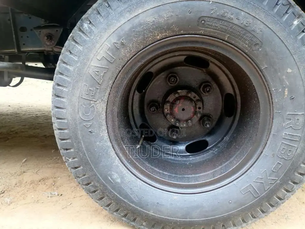 Toyota Dyna 1995 Lorry (Used)