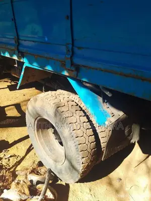 Isuzu 350 1980 Lorry (Used)