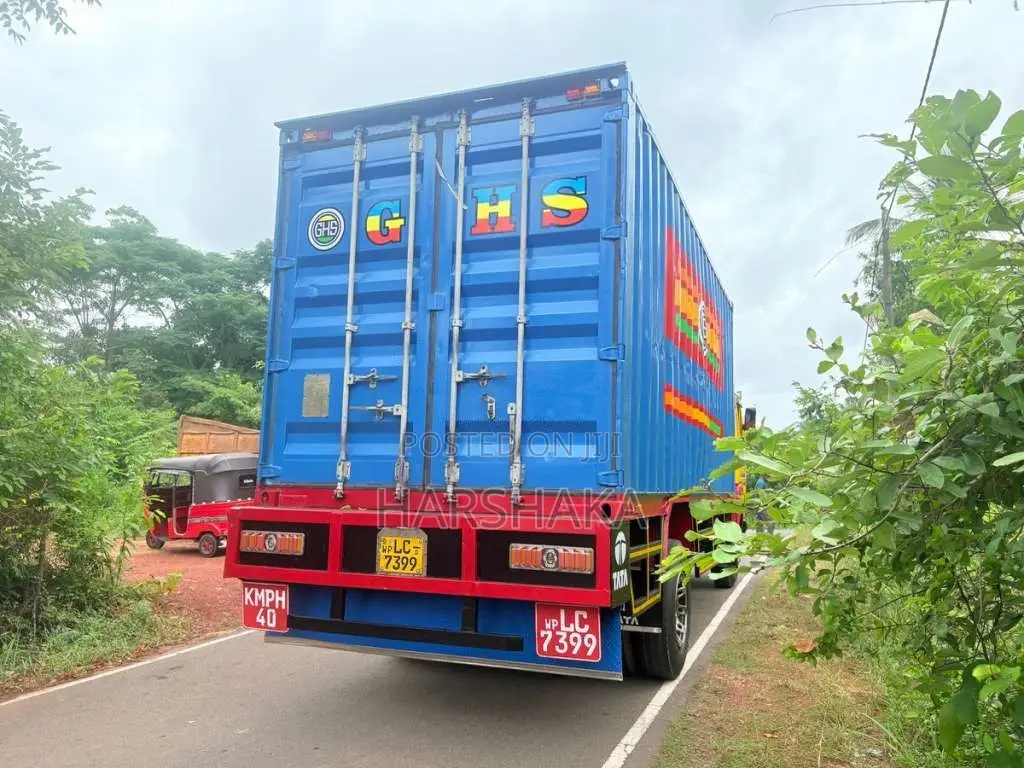Tata Full Body 2006 Lorry (Used)