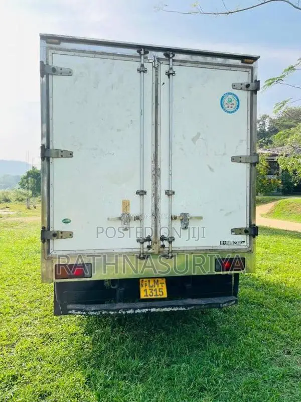 Mitsubishi Canter 2011 Lorry (Used)
