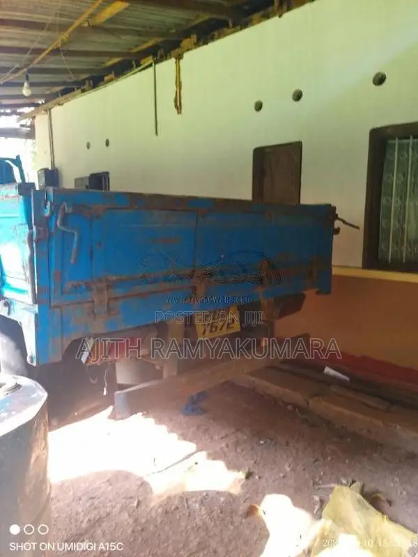 Isuzu 350 1980 Lorry (Used)