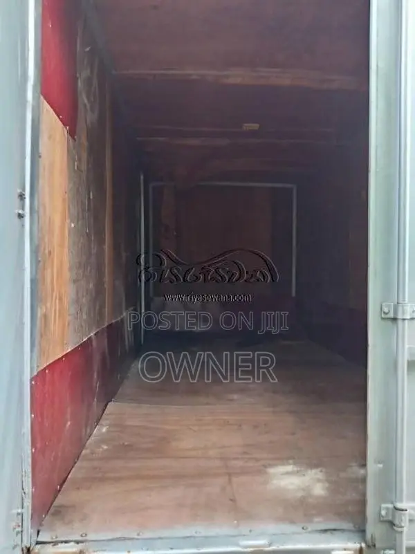 Isuzu 14.5 Full Body 1992 Lorry (Used)