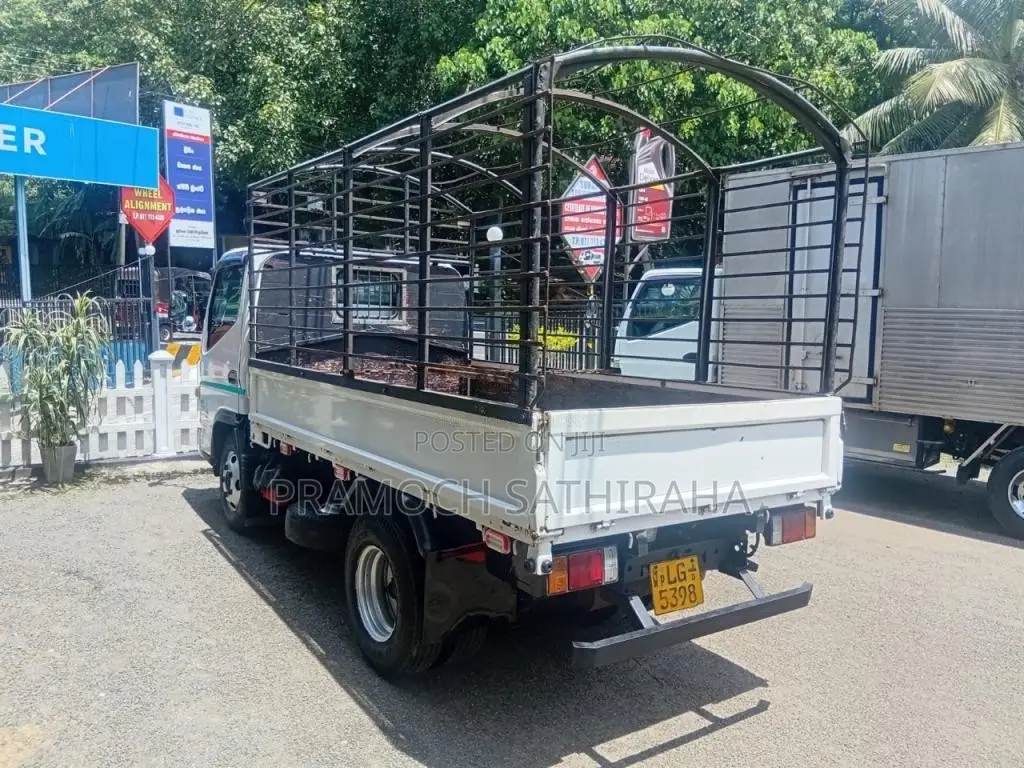 Mitsubishi Canter 2003 Lorry (Used)