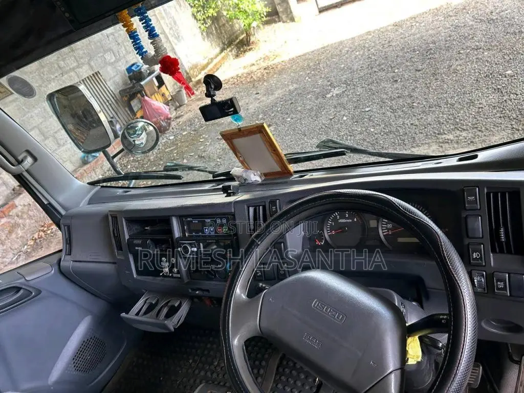 Isuzu Freezer 2021 Lorry (Used)
