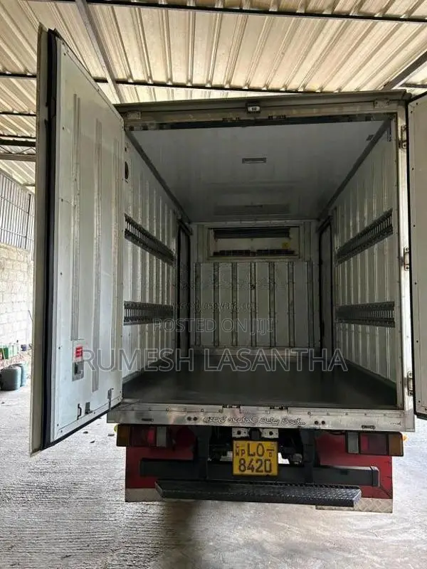 Isuzu Freezer 2021 Lorry (Used)