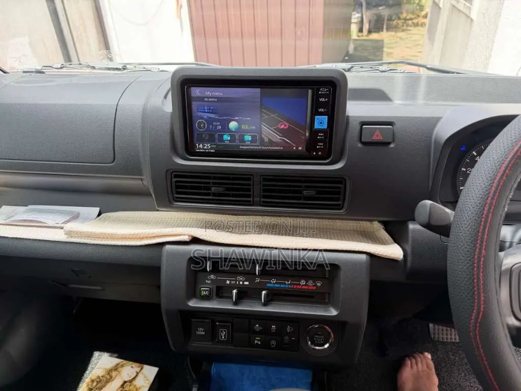 Daihatsu Hijet 2023 Lorry (Used)