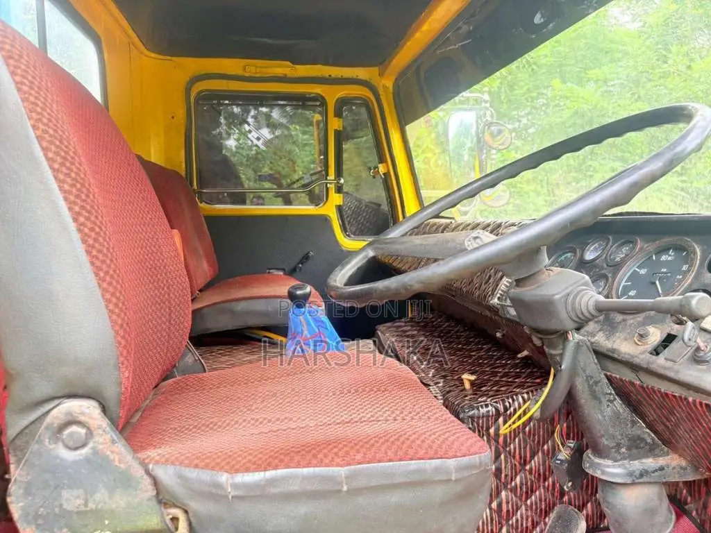 Tata Full Body 2006 Lorry (Used)
