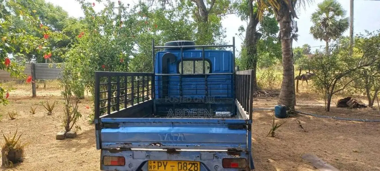 Tata Dimo Batta Ex2 2014 Lorry (Used)