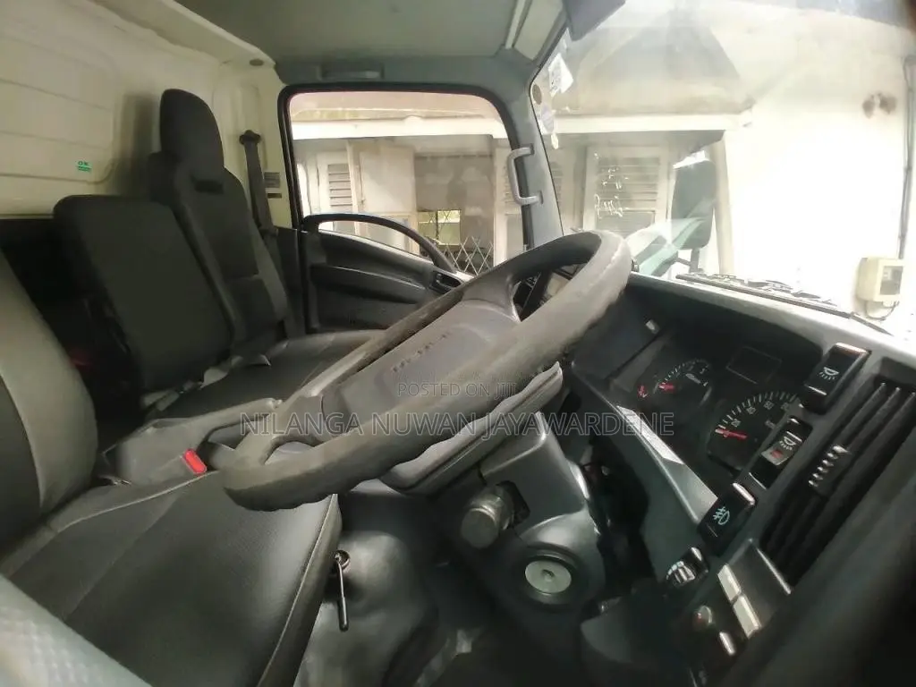 Isuzu Freezer 2016 Lorry (Used)