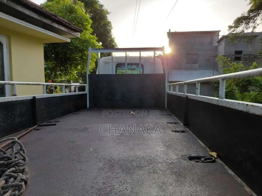 Mitsubishi Canter 1996 Lorry (Used)