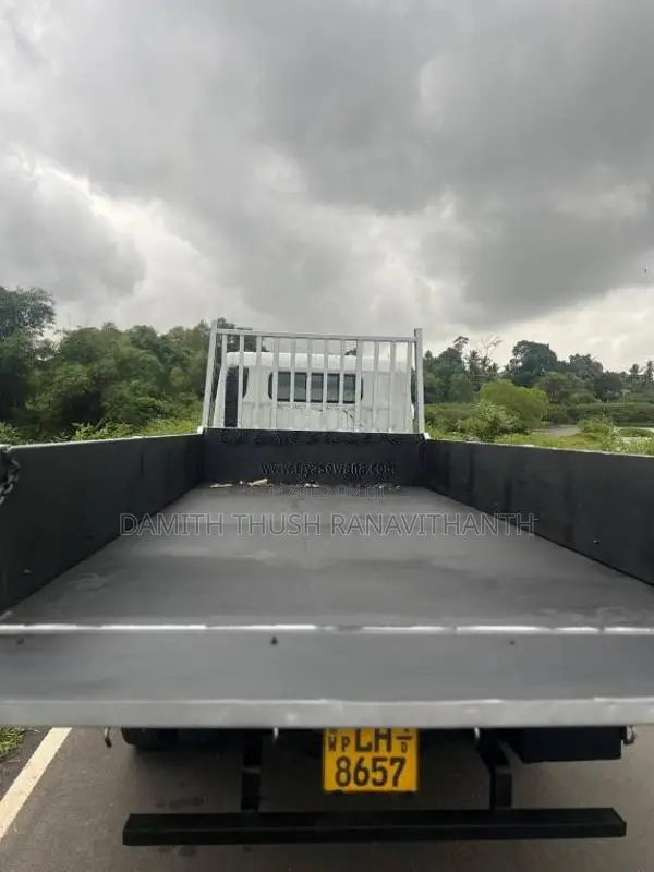 Mitsubishi Canter 2009 Lorry (Used)
