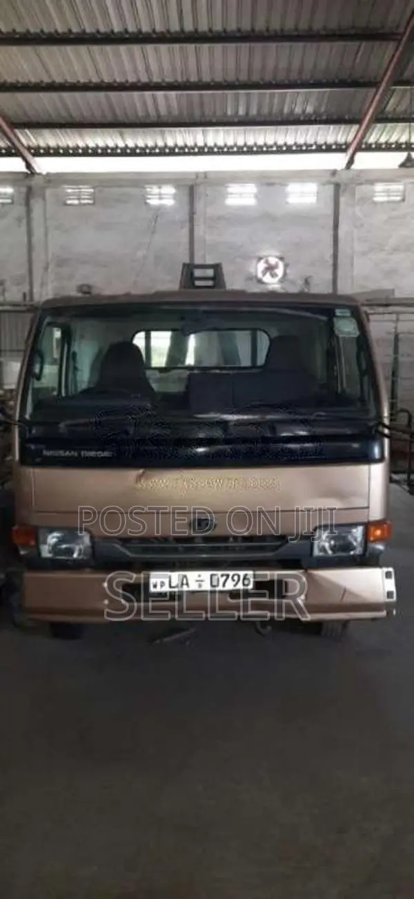 Nissan UD 2001 Lorry (Used)