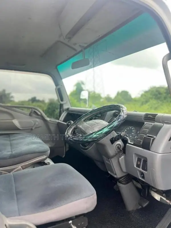 Mitsubishi Canter 2009 Lorry (Used)