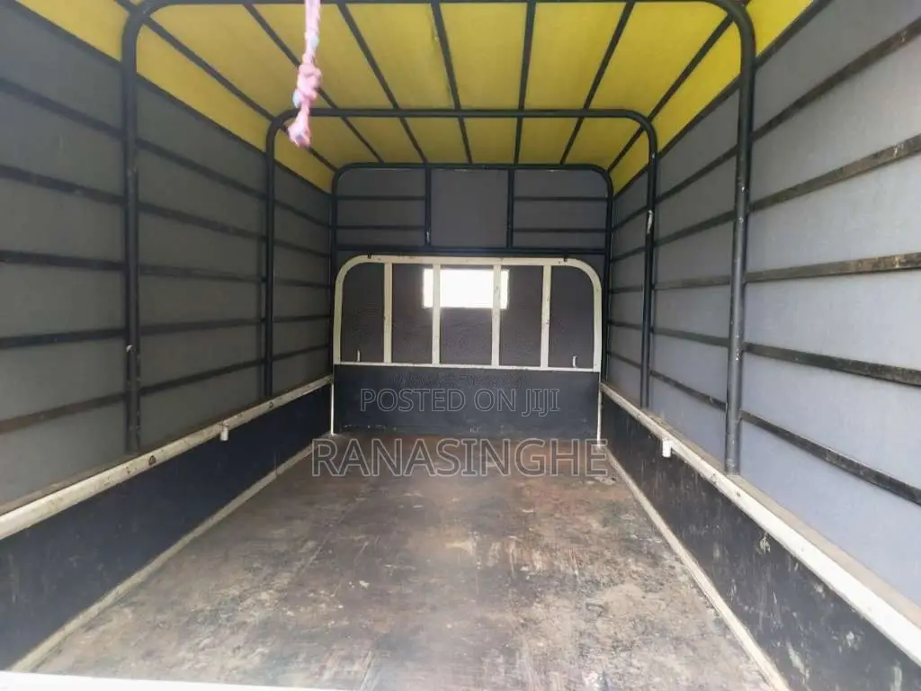 Toyota Dyna 1994 Lorry (Used)
