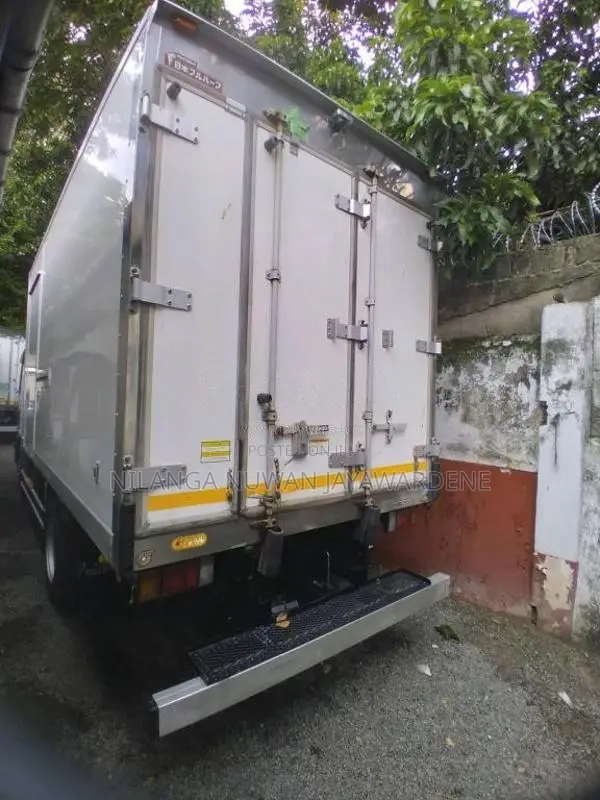 Isuzu Freezer 2016 Lorry (Used)