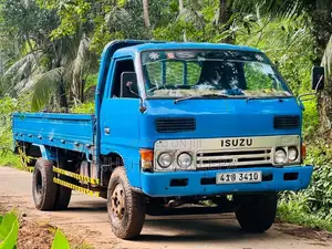 Isuzu ELF 1981 Lorry (Used)