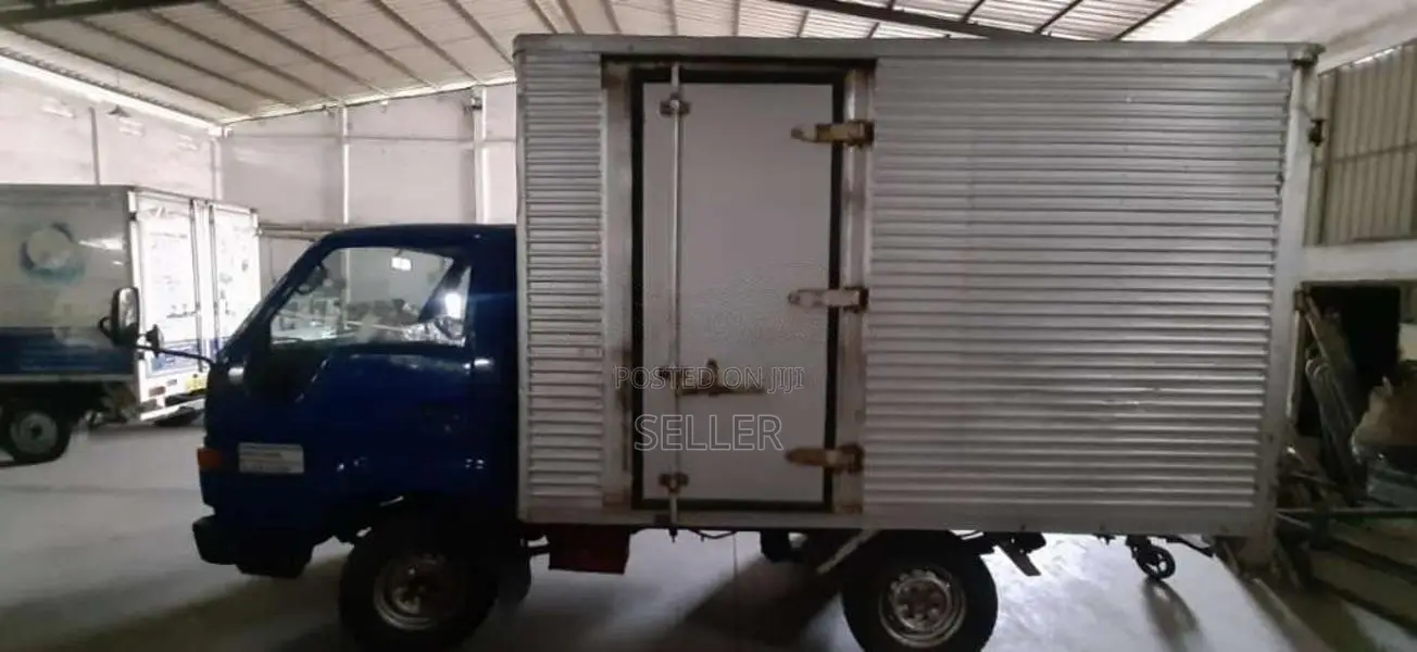 Toyota Dyna 1995 Lorry (Used)