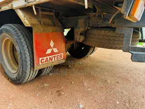 Mitsubishi Canter 1993 Lorry (Used)