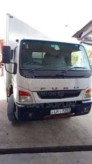 Mitsubishi Fuso 2017 Lorry (Used)