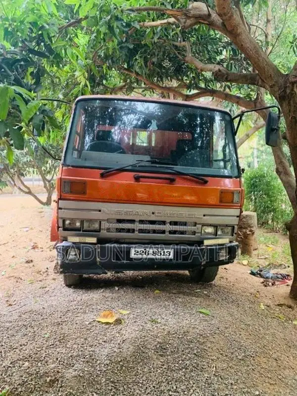 Ashok-Leyland Leyland 1999 Lorry (Used)