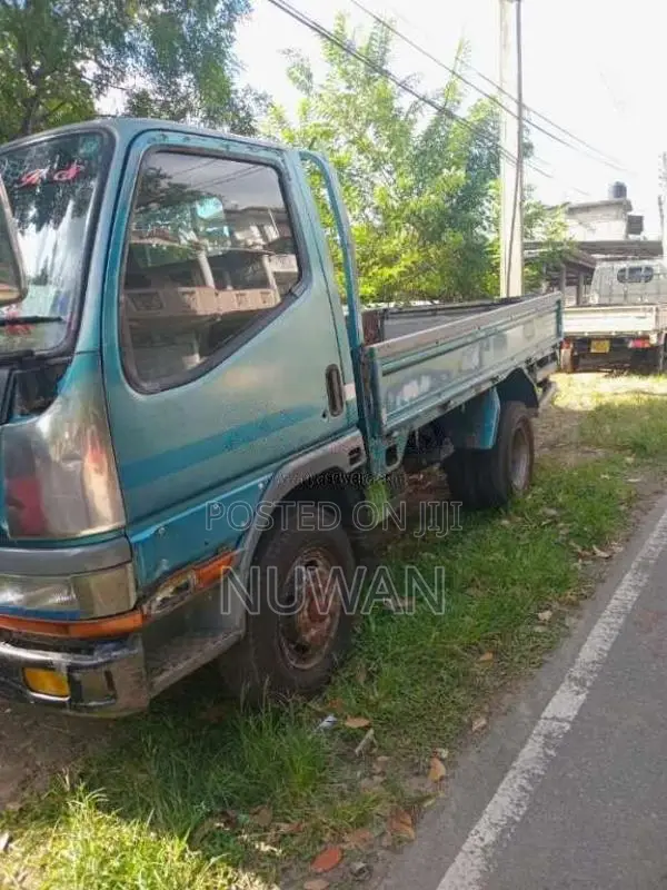 Mitsubishi CANTER 1992 Lorry (Used)