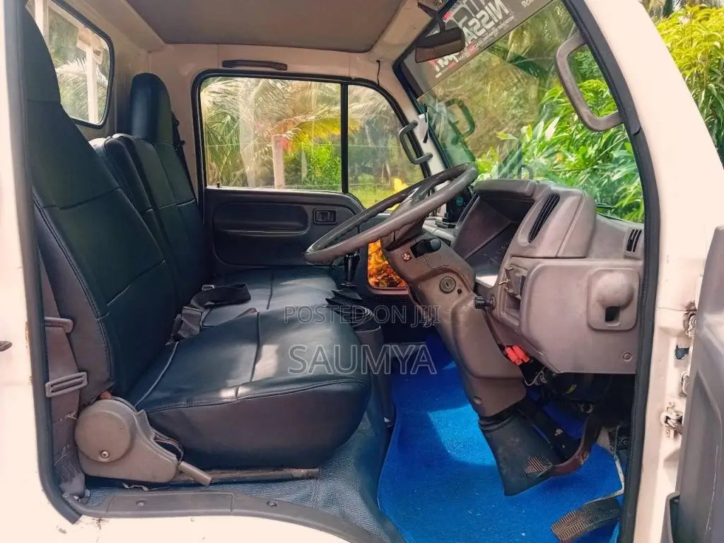Nissan Atlas 1999 Lorry (Used)