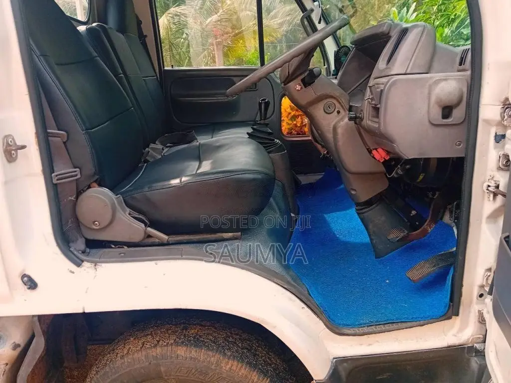 Nissan Atlas 1999 Lorry (Used)