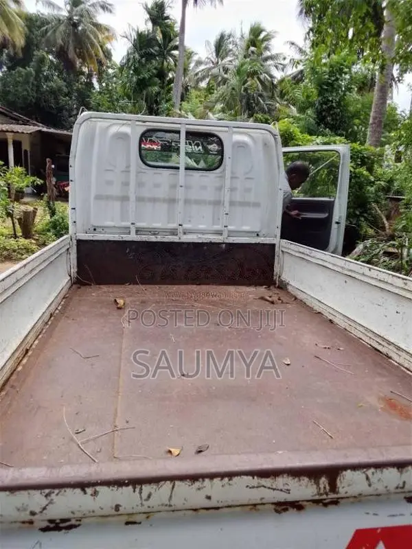 Nissan Atlas 1999 Lorry (Used)