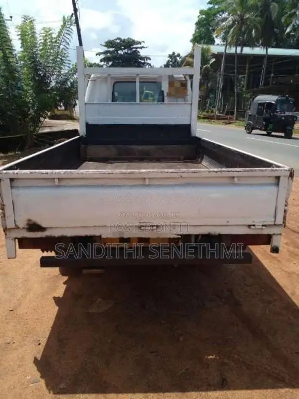 Mitsubishi Buddy 2000 Lorry (Used)