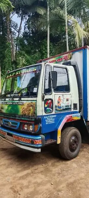 Ashok-Leyland Ecomet 912 2005 Lorry (Used)