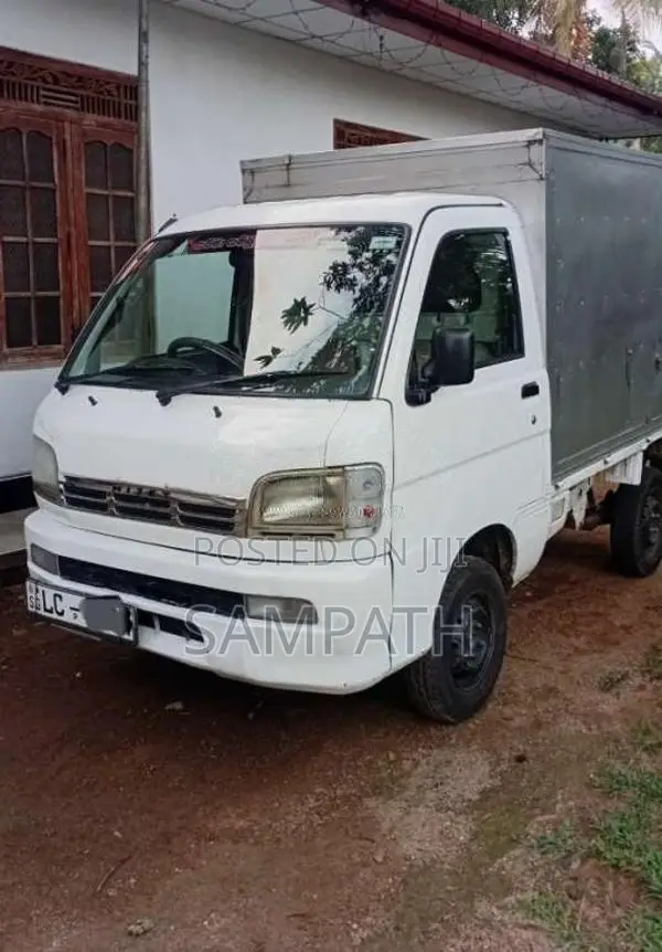 Daihatsu Hijet 2002 Lorry (Used)