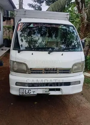 Daihatsu Hijet 2002 Lorry (Used)
