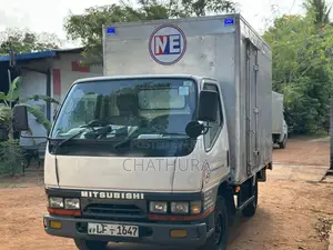Mitsubishi Canter 10.5F 2008 Lorry (Used)