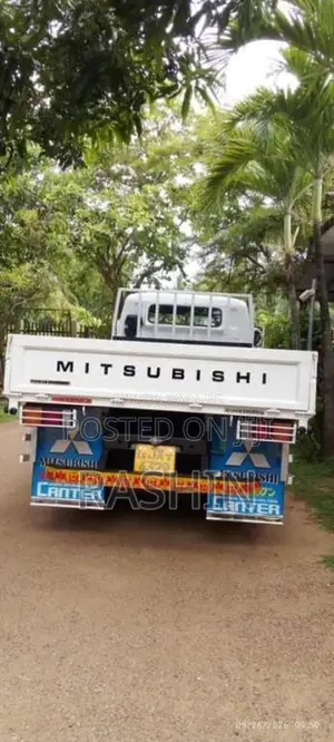 Mitsubishi Canter 2000 Lorry (Used)