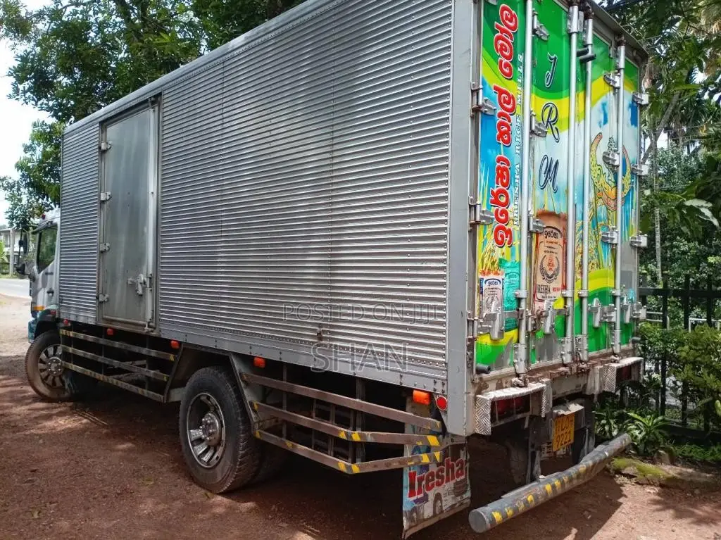 Mahindra FURIO 2020 Lorry (Used)