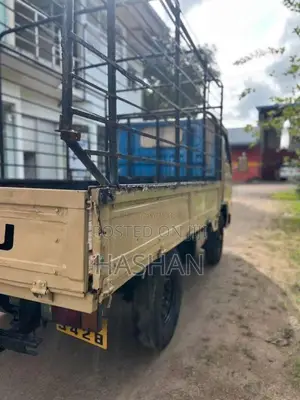 Isuzu ELF 1979 Lorry (Used)