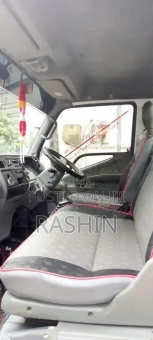 Mitsubishi Canter 2000 Lorry (Used)