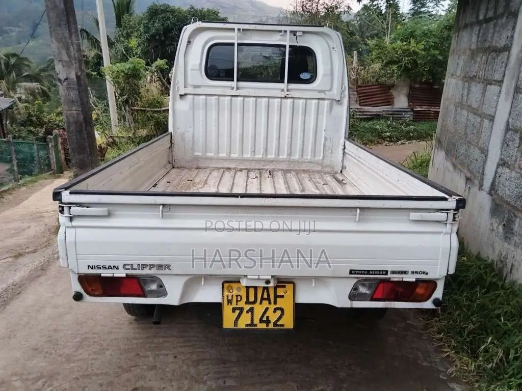 Mitsubishi Clipper 2012 Lorry (Used)