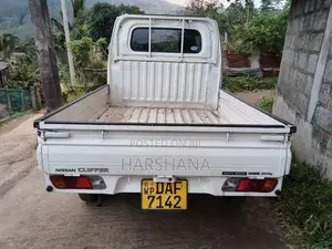 Mitsubishi Clipper 2012 Lorry (Used)