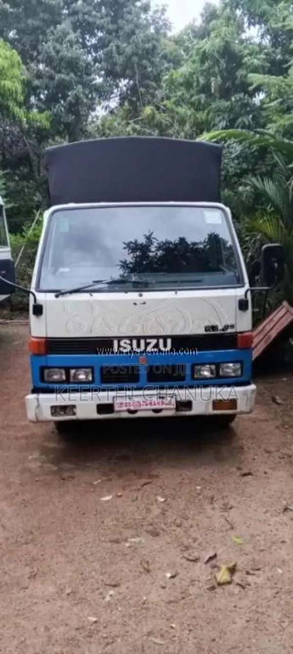 Isuzu ELF 1978 Lorry (Used)