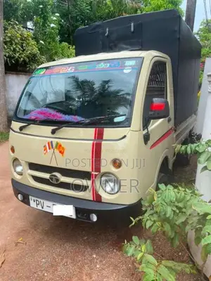 Tata Dimo Batta 2013 Lorry (Used)