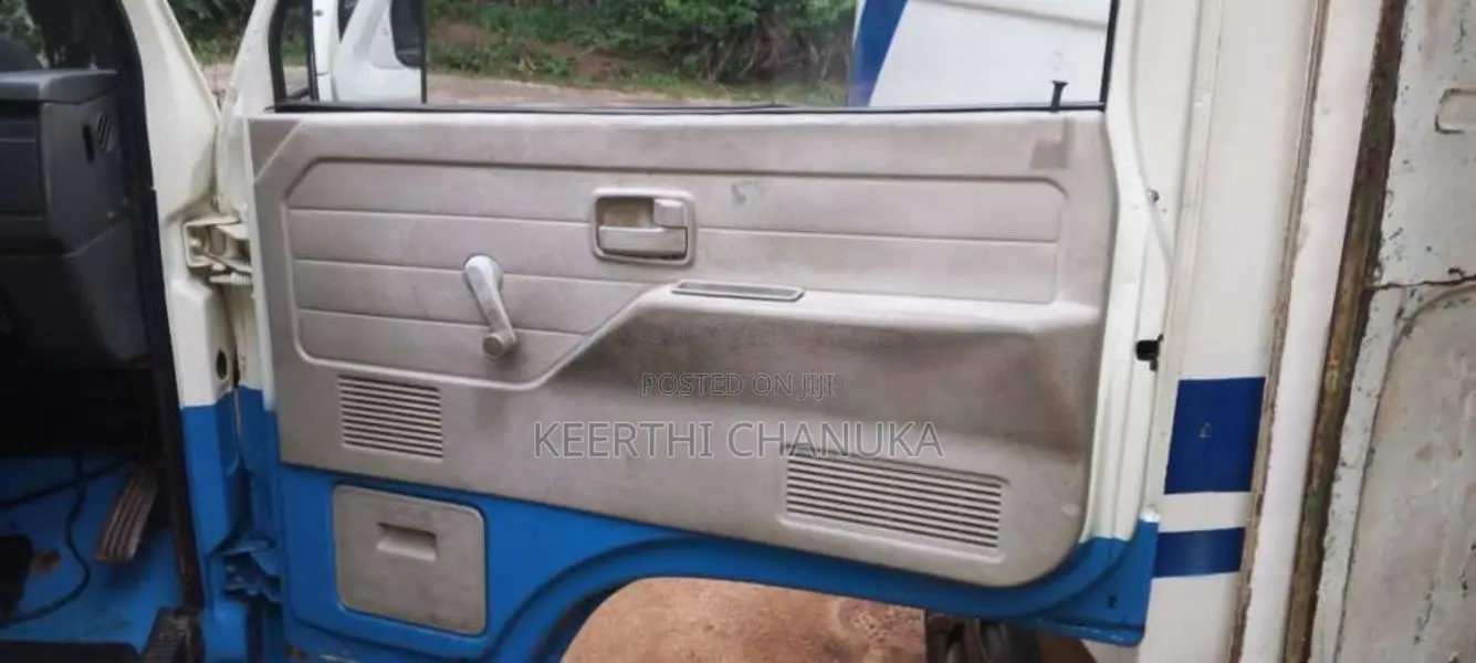 Isuzu ELF 1978 Lorry (Used)