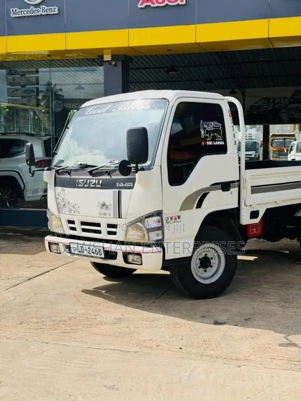 Isuzu NKR SINGLE WHEEL 2007 Lorry (Used)