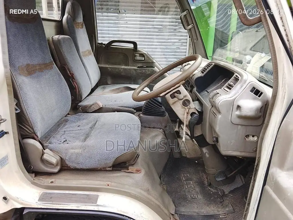 Isuzu NKR 1997 Lorry (Used)