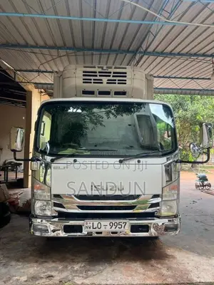 Isuzu Freezer 2015 Lorry (Used)