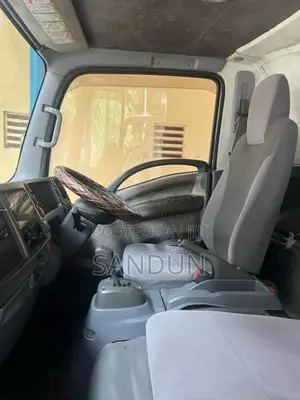 Isuzu Freezer 2015 Lorry (Used)
